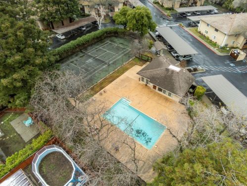 542 Arcadia Dr, Vacaville CA  95687-3354 exterior