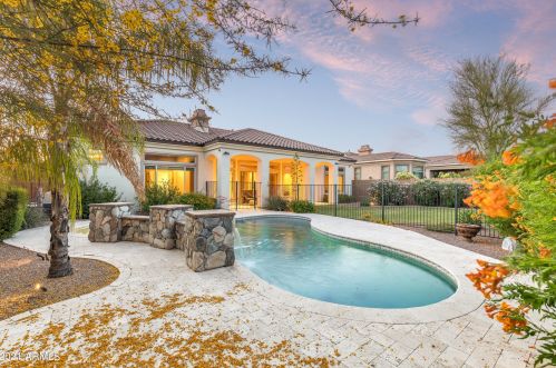 5421 Milton Dr, Cave Creek AZ  85331-2452 exterior