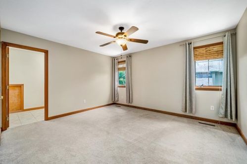 105 Myrtle Ct, Gibsonia PA  15044-8922 exterior