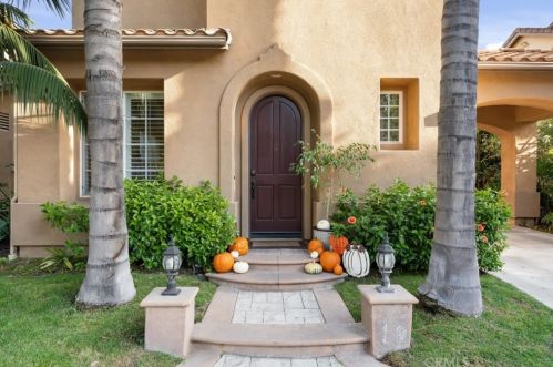 24 Oroville, Irvine, CA 92602-0922