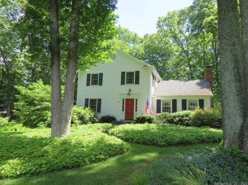 1276 Deer Run Cir, Cheshire, CT 06410-1705