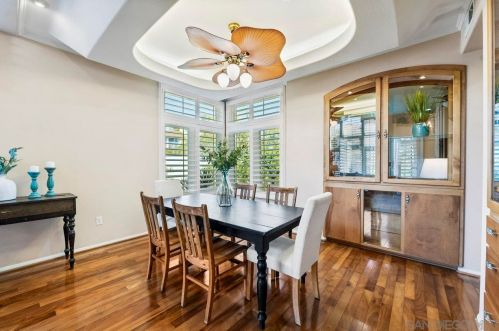 4712 Bryce Cir, Carlsbad CA  92008-4289 exterior