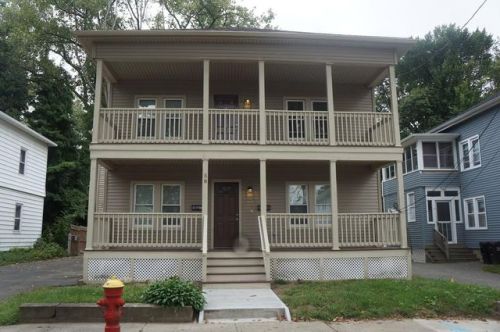 58 Bonner St, Chicopee, MA 01013-1128