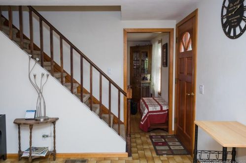 23 Carriage Dr, Wallingford CT 06492-3111 exterior