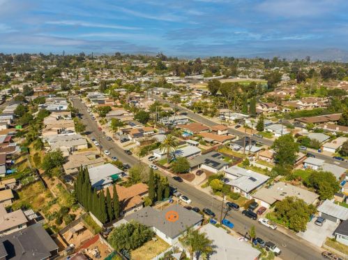 6060 Nancy Dr, La Mesa CA  91942-3820 exterior