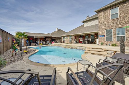 5466 Red Rose Trl, Midlothian TX 76065-8881 exterior