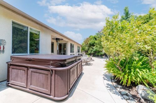 35650 Rosedown Ln, Wildomar CA  92595-7974 exterior