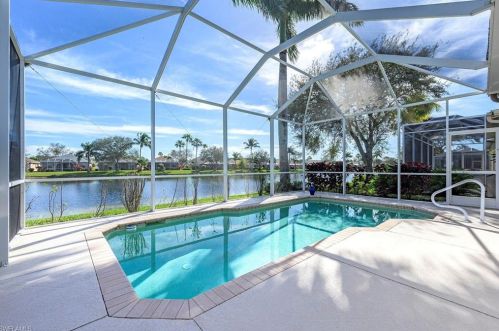 8656 Ibis Cove Cir, Naples, FL 34119-7727