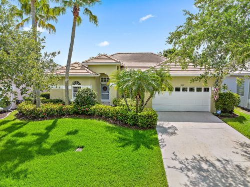 1587 Monarch Club Dr, Palm City, FL 34990-8402