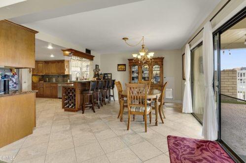 2231 Victoria Ave, Oxnard CA  93035-2930 exterior