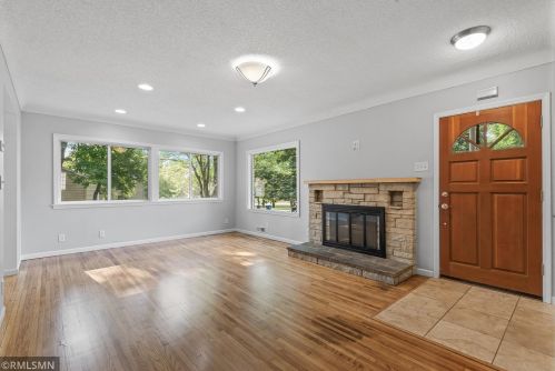 920 Lookout Pl, Otsego, MN 55330-1539