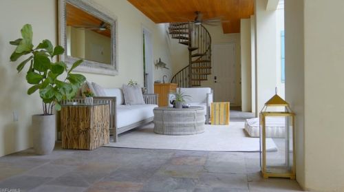 505 101 Ave, Naples FL 34108-3207 exterior