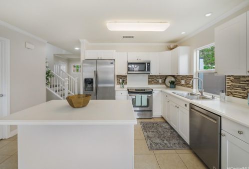 91-2180 Kaiwawalo St, Ewa Beach HI  96706-0064 exterior