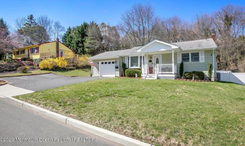 3 Peak St, Monmouth Hills NJ  07732-1821 exterior