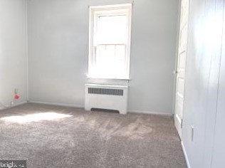 202 Paris Ave, Gloucester NJ  08030-2525 exterior