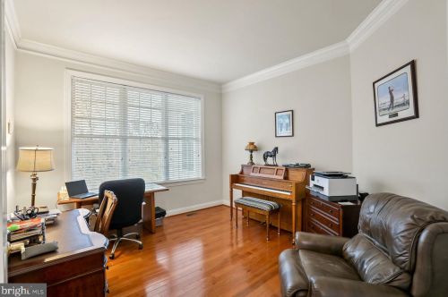 15625 Alderbrook Dr, Haymarket VA  20169-6131 exterior