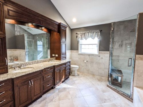 16 Lodge Ln, Miller Place NY  11764-1912 exterior