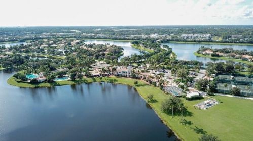 7718 Pine Island Way, West Palm Beach FL  33411-5802 exterior