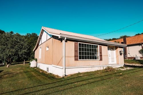 325 Marshall Heights Rd, Blairsville, PA 15717-6715
