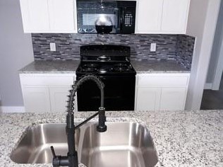 604 Star St, Denison TX  75020-7917 exterior