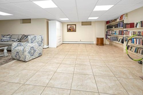 282 Ridgeway, White Plains NY  10605-4113 exterior