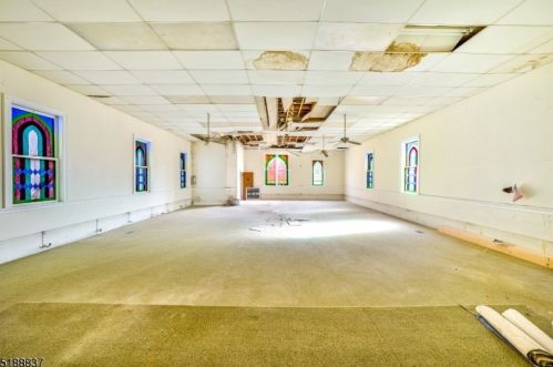 320 Knowlton St, Belvidere NJ  07823-1824 exterior