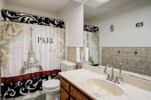 8209 Morgan Ave, Minneapolis MN 55431-1734 exterior