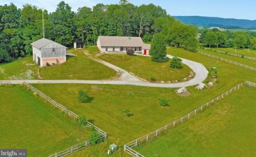 9478 Fort Stouffer Rd, Upton PA  17225-9780 exterior
