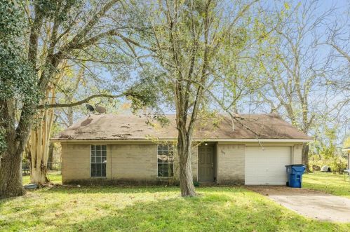 309 Milam St, West Columbia, TX 77486-2762