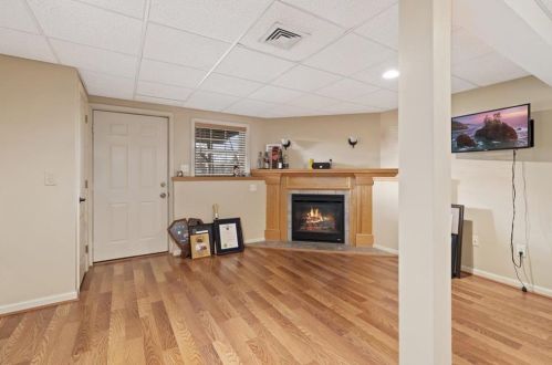 4 Saratoga Ct, Easton PA  18040-1046 exterior