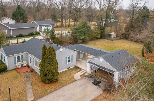 699 Shrine Rd, Springfield, OH 45504-3955