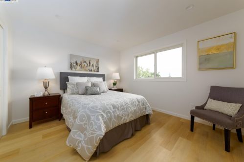 16609 Winding Blvd, San Leandro CA  94578-1248 exterior