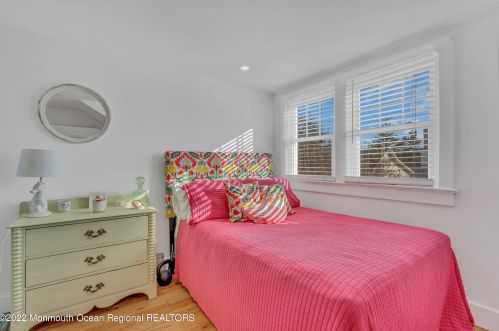 1817 Greenwood Ter, Belmar NJ 07719-2912 exterior