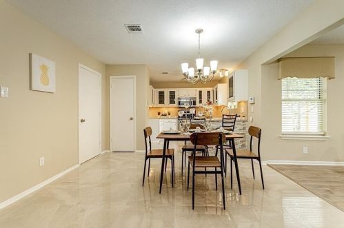 2105 Meadow Lark Ln, Morgans Point TX  77571-2592 exterior