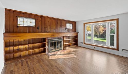 4 Pleasant Rise Cir, Brookfield Center CT  06804-2109 exterior