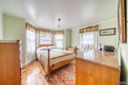 975 River Rd, N Milford NJ  07646-3112 exterior