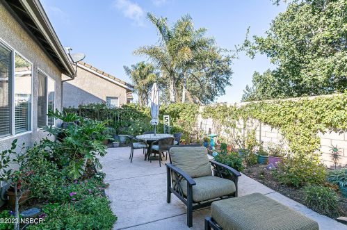 2518 Calderon Dr, Santa Maria CA  93455-7410 exterior