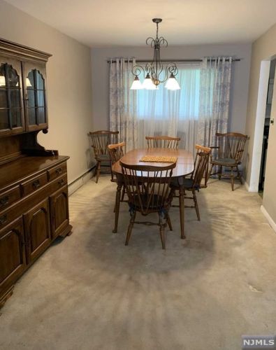 1 Walker Ave, Closter NJ  07624-2833 exterior