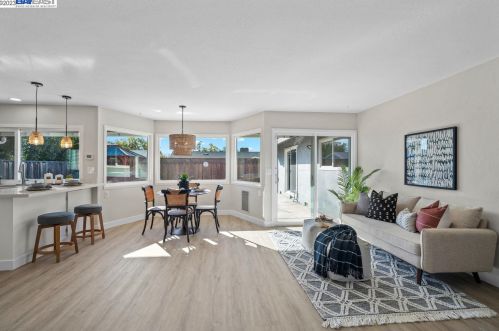 1455 Hudson Way, Livermore CA  94550-5550 exterior