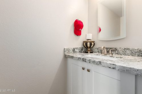 6169 Granite Reef Rd, Scottsdale AZ  85250-6201 exterior