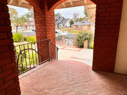 811 Barcelona Pl, Walnut CA  91789-4348 exterior