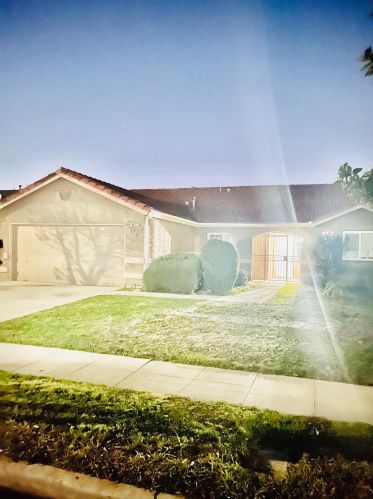 4675 Vista Ave, Fresno, CA 93722-7525