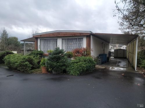 23 Cardinal Way, Santa Rosa, CA 95409-4108
