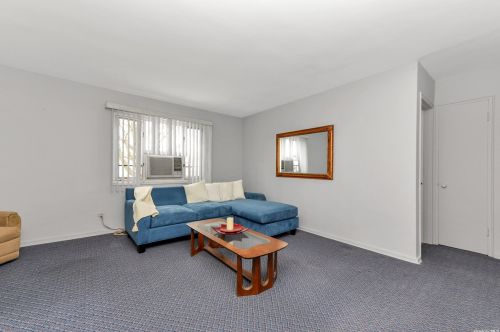 86-10 231st St, Jamaica, NY 11427-2108