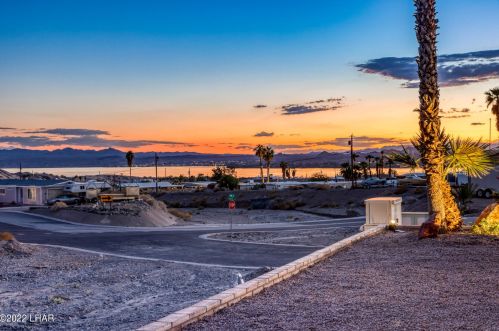 3011 Mescalero Dr, Lake Havasu City, AZ 86404-9605
