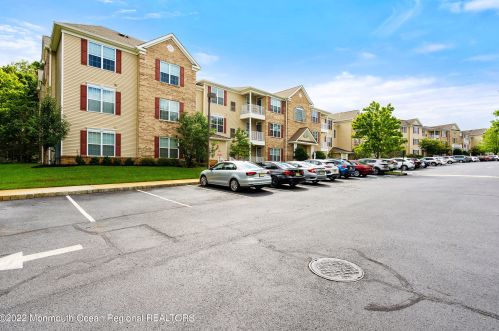 114 Sophee Ln, Lakewood, NJ 08701-6020