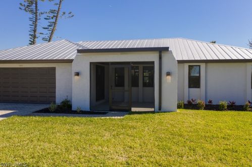 4607 20th Ave, Cape Coral, FL 33904-8762
