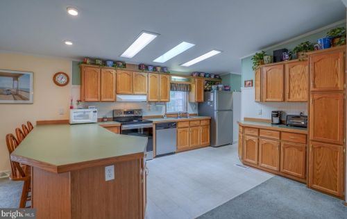 32888 Holly Pines Dr, Lewes, DE 19958-4446
