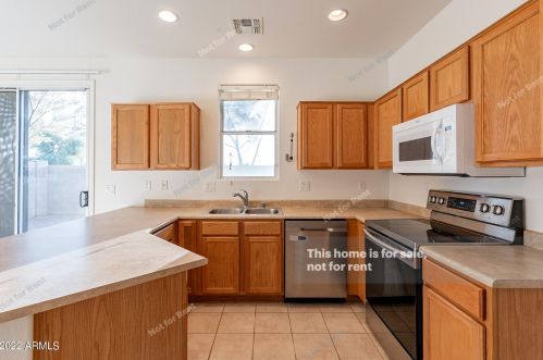 2142 78th Gln, Phoenix, AZ 85035-5136