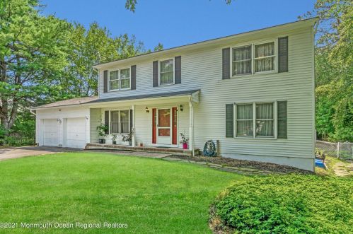 367 Pleasant Grove Rd, Jackson Twp, NJ 08527-4241